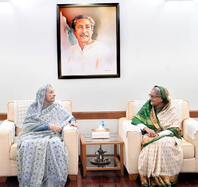প্রধানমন্ত্রীর সঙ্গে রওশন এরশাদের সাক্ষাৎ