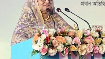 তৈরী পোশাক খাতের মত অন্যান্য রপ্তানি পণ্যকেও গুরুত্ব দিন : শেখ হাসিনা