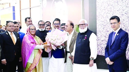 জার্মানি সফর শেষে দেশে ফিরেছেন প্রধানমন্ত্রী