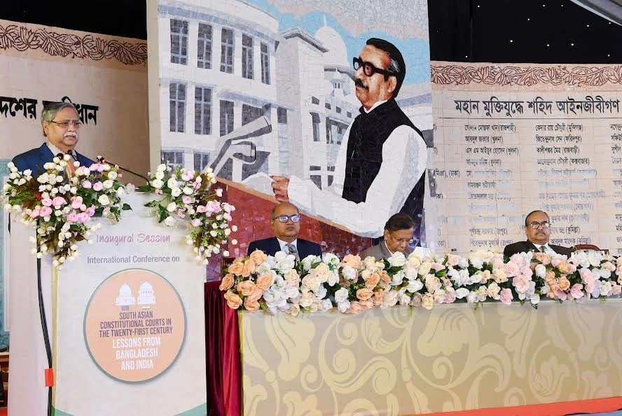 বিচারকদের ক্ষমতার অপব্যবহার রোধকল্পে খেয়াল রাখার আহ্বান রাষ্ট্রপতির