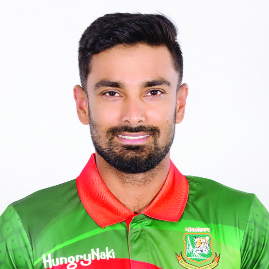 নতুন বলে অধারাবাহিক হওয়া বাদ পড়েছেন লিটন