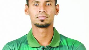টস হেরে বোলিংয়ে বাংলাদেশ, ফিরেছেন মোস্তাফিজ