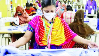 ৪৬০০ কোটি ডলারের কৃত্রিম তন্ত্রের পোশাক রপ্তানি করবে বাংলাদেশ