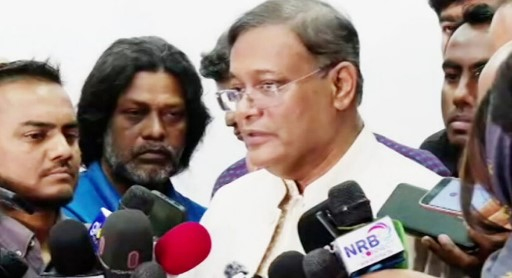 তৃতীয়পক্ষের মাধ্যমে জিম্মি জাহাজে যোগাযোগের চেষ্টা চলছে: পররাষ্ট্রমন্ত্রী