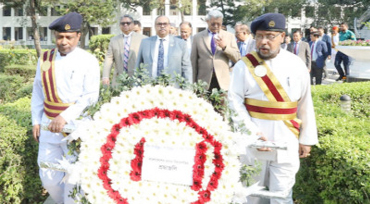 ৭ মার্চে বঙ্গবন্ধুর প্রতি প্রধান বিচারপতির শ্রদ্ধা
