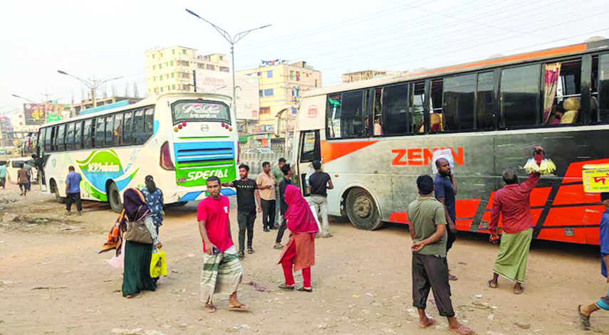 যাত্রীর চাপ নেই সড়কে, ভাড়া বেড়েছে দ্বিগুণ