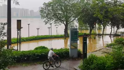 দক্ষিণ চীনে ঝড়ের আঘাতে ১১ জন নিখোঁজ