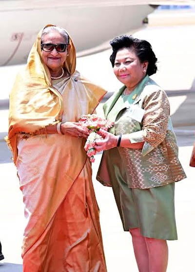 প্রধানমন্ত্রী ব্যাংকক পৌঁছেছেন