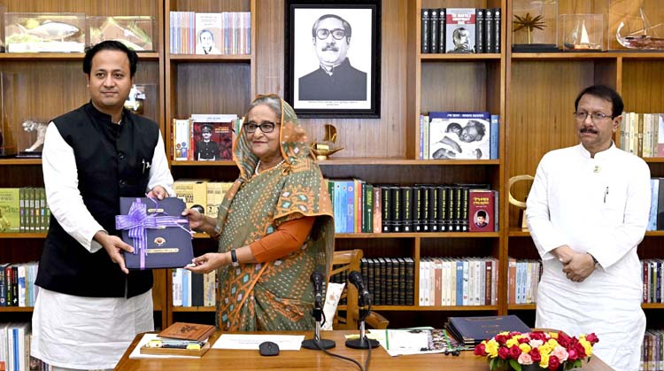 এসএসসি ও সমমানের ফলাফল-২০২৪ প্রকাশ করেছেন প্রধানমন্ত্রী
