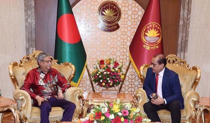 চিকিৎসায় বিদেশমুখীতা কমাতে পদক্ষেপ নেয়ার নির্দেশ রাষ্ট্রপতির