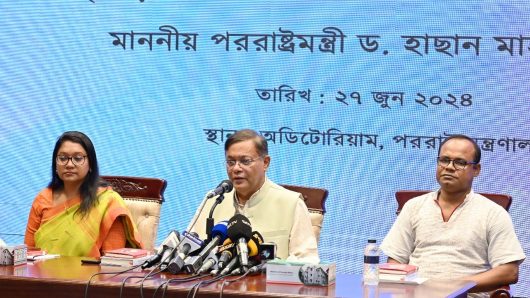 খালেদা জিয়া স্বেচ্ছায় বেসরকারি হাসপাতালে গেছেন : পররাষ্ট্রমন্ত্রী