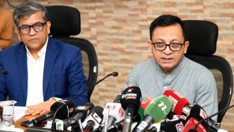 রপ্তানিতে ৬৩.৪ বিলিয়ন ডলারের লক্ষ্য নির্ধারণ, ১৫ শতাংশ প্রবৃদ্ধির প্রত্যাশা বাণিজ্যমন্ত্রীর 